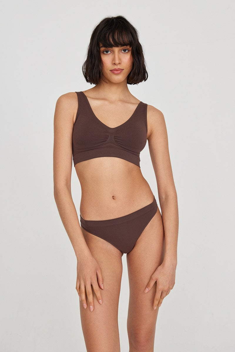 Push-up underwear top with wide straps